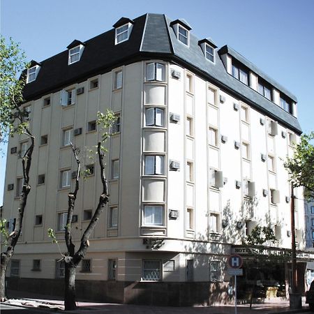 Ritz Hotel Mendoza Bagian luar foto