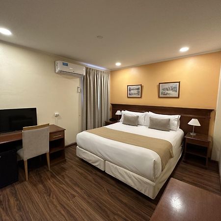 Ritz Hotel Mendoza Bagian luar foto