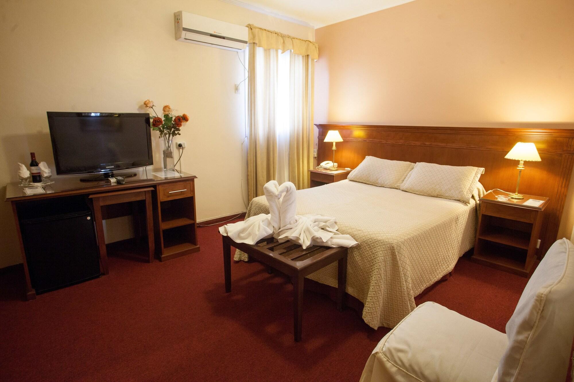Ritz Hotel Mendoza Bagian luar foto